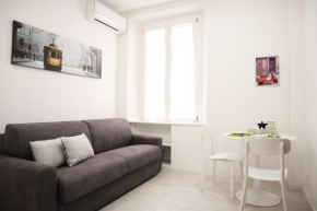 Navigli Tiny Bright House